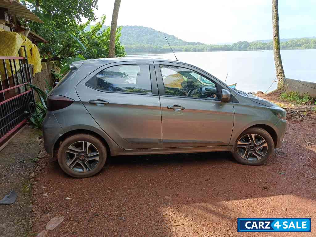 Titanium Grey Tata Tiago Xz+