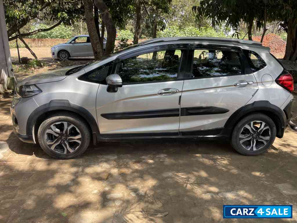 Honda WR-V 1.5 Diesel VX MT Honda WR-V 1.5 Diesel VX MT