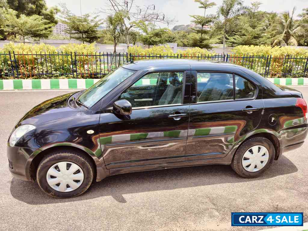 Black Maruti Suzuki Dzire Vxi
