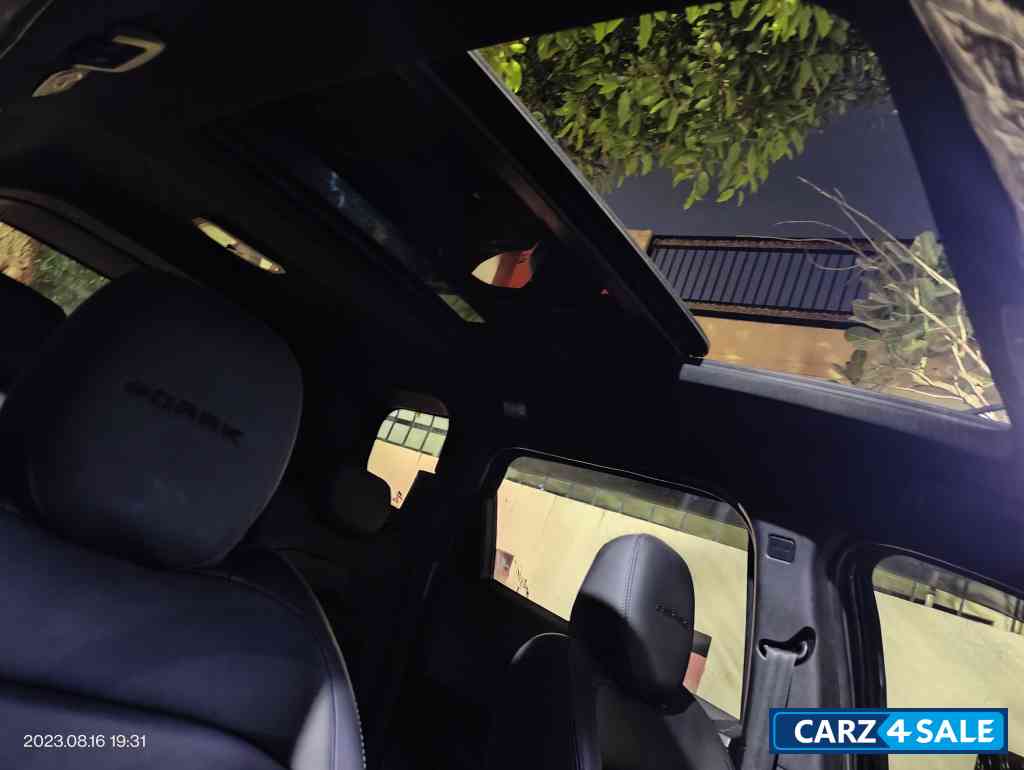 Tata Safari Xz plus dark edition