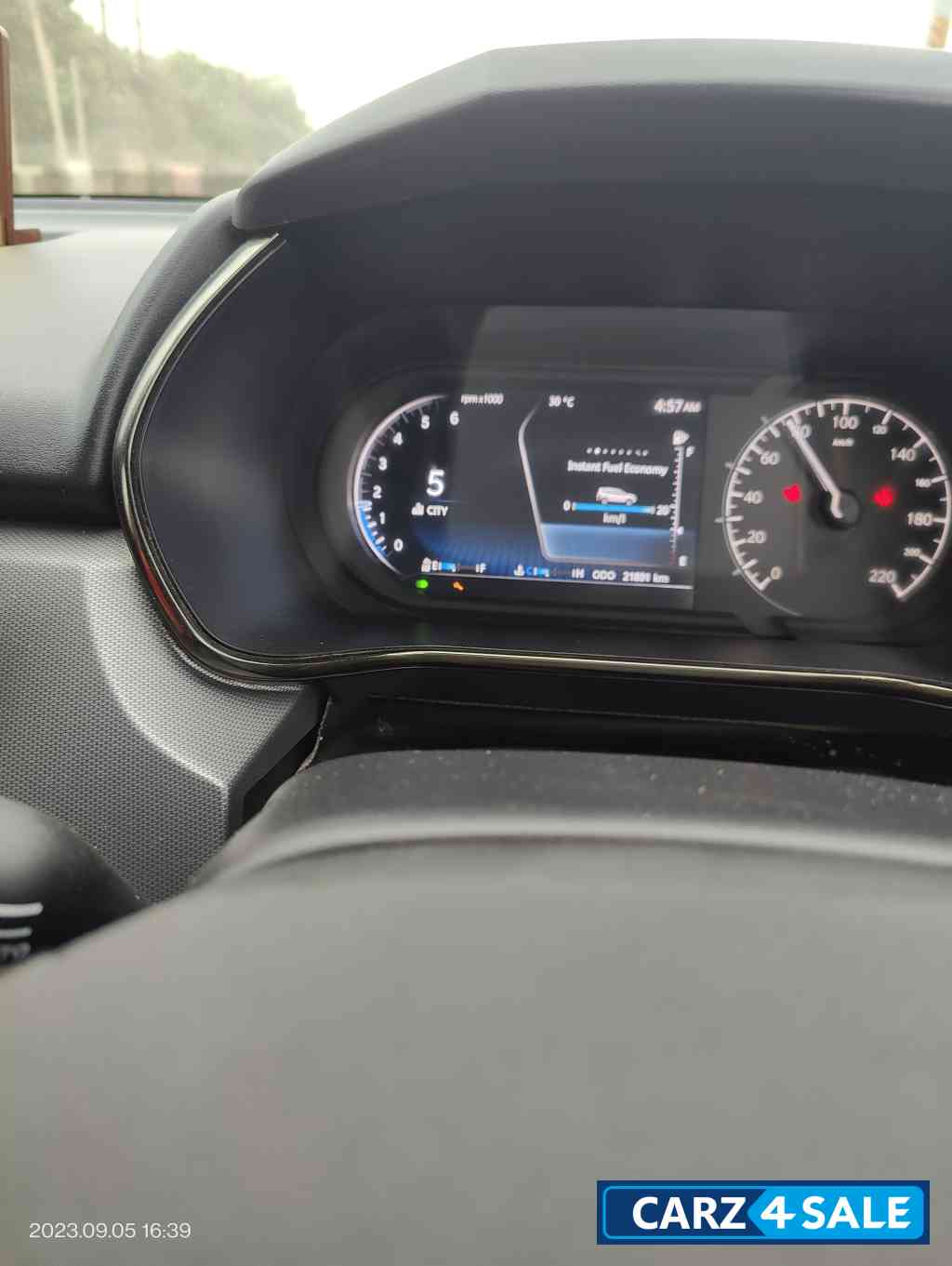 Tata Safari Xz plus dark edition