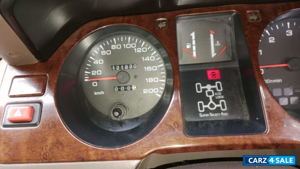 Mitsubishi Pajero 4x4 7 seater