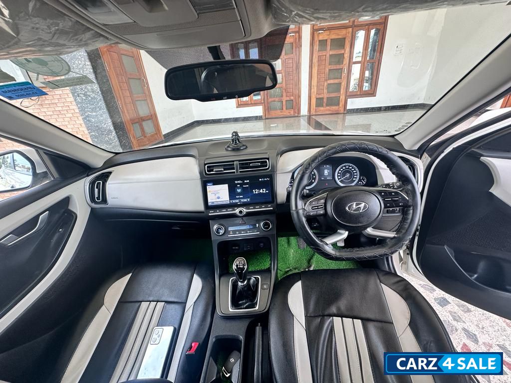 Poler White Hyundai Creta Creta Sx 1.5 petrol