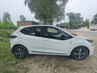 Tata Altroz XZ(O)