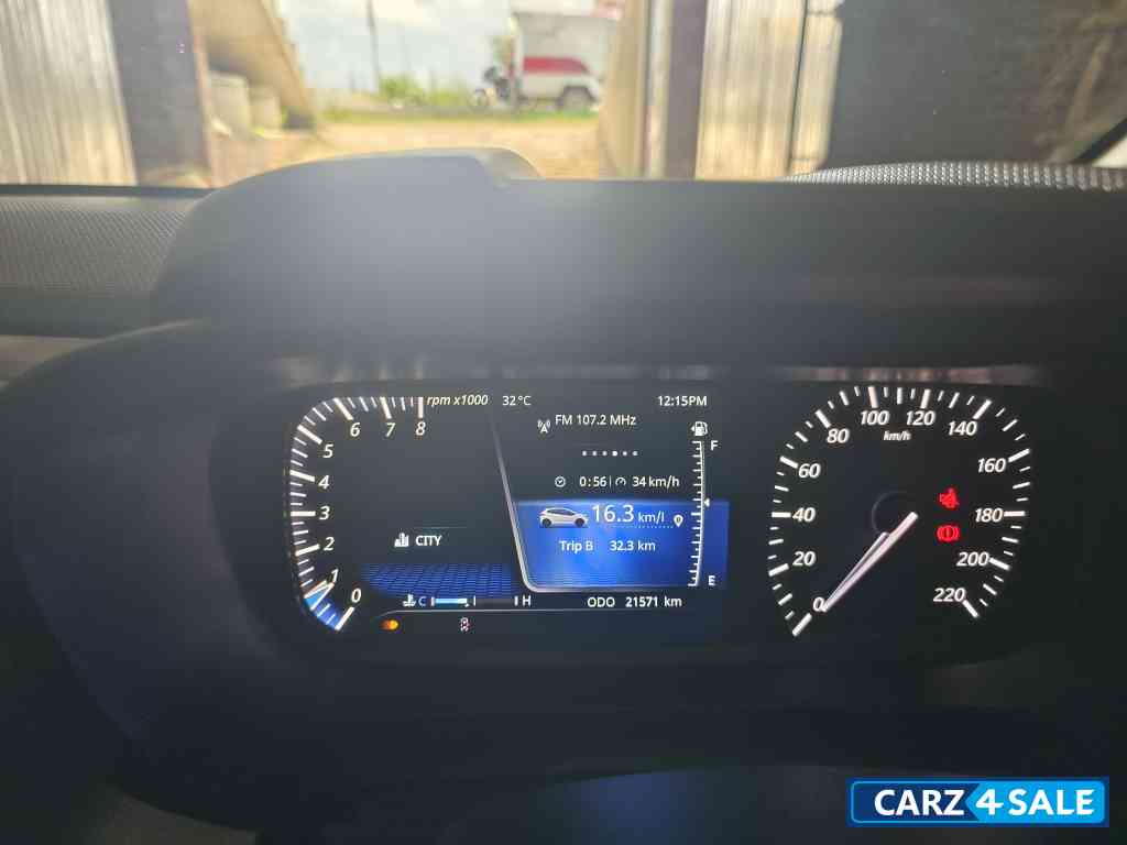 Tata Altroz XZ(O) Tata Altroz XZ(O)