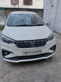 Pearl Arctic White Maruti Suzuki Ertiga Vxi cng