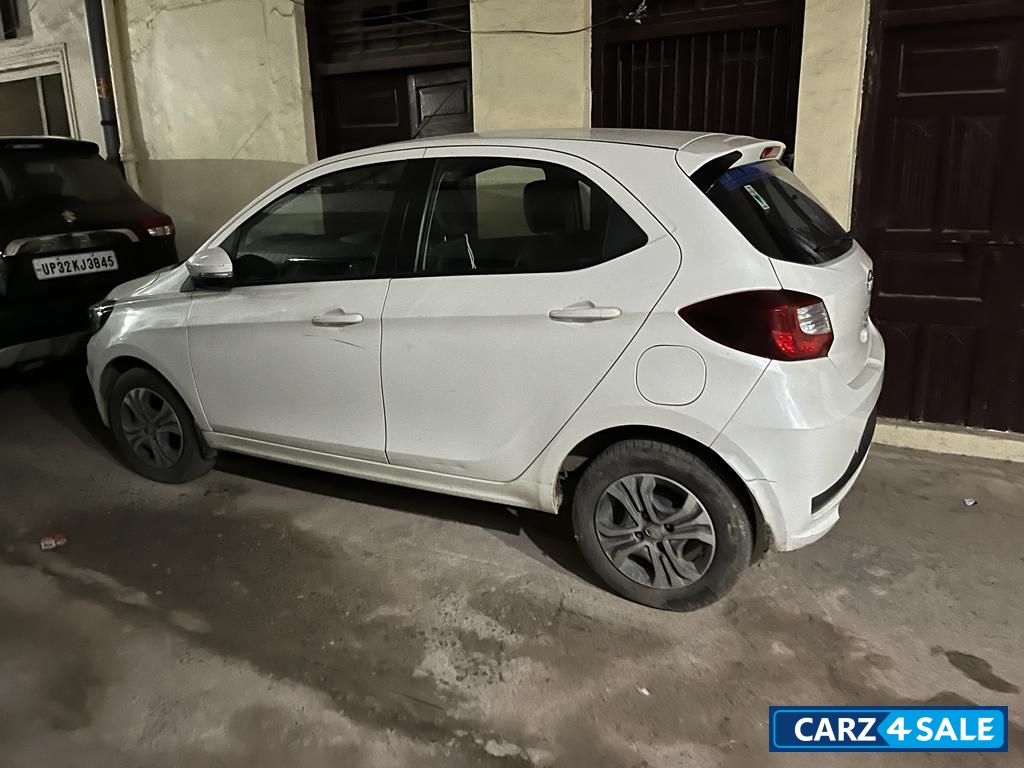 Tata Tiago Xz