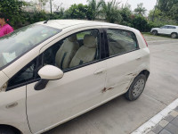 White Fiat Punto 1.3 emotion