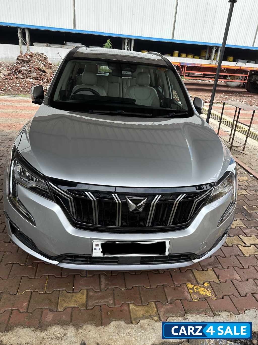 Silver Mahindra XUV700 AX7L Diesel Automatic