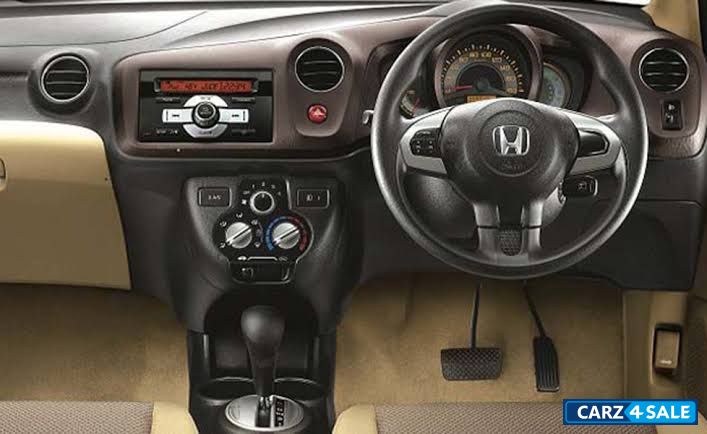 White Orchid Pearl Honda Brio S MT