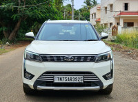 Mahindra XUV300 W8 petrol top veriant 2021 Model