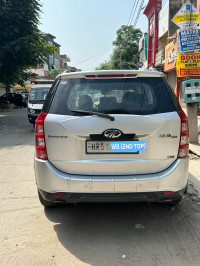Mahindra XUV 500 W8