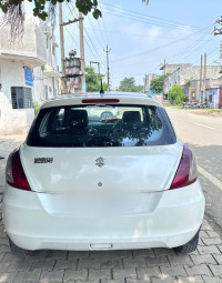 Maruti Suzuki Swift LXI