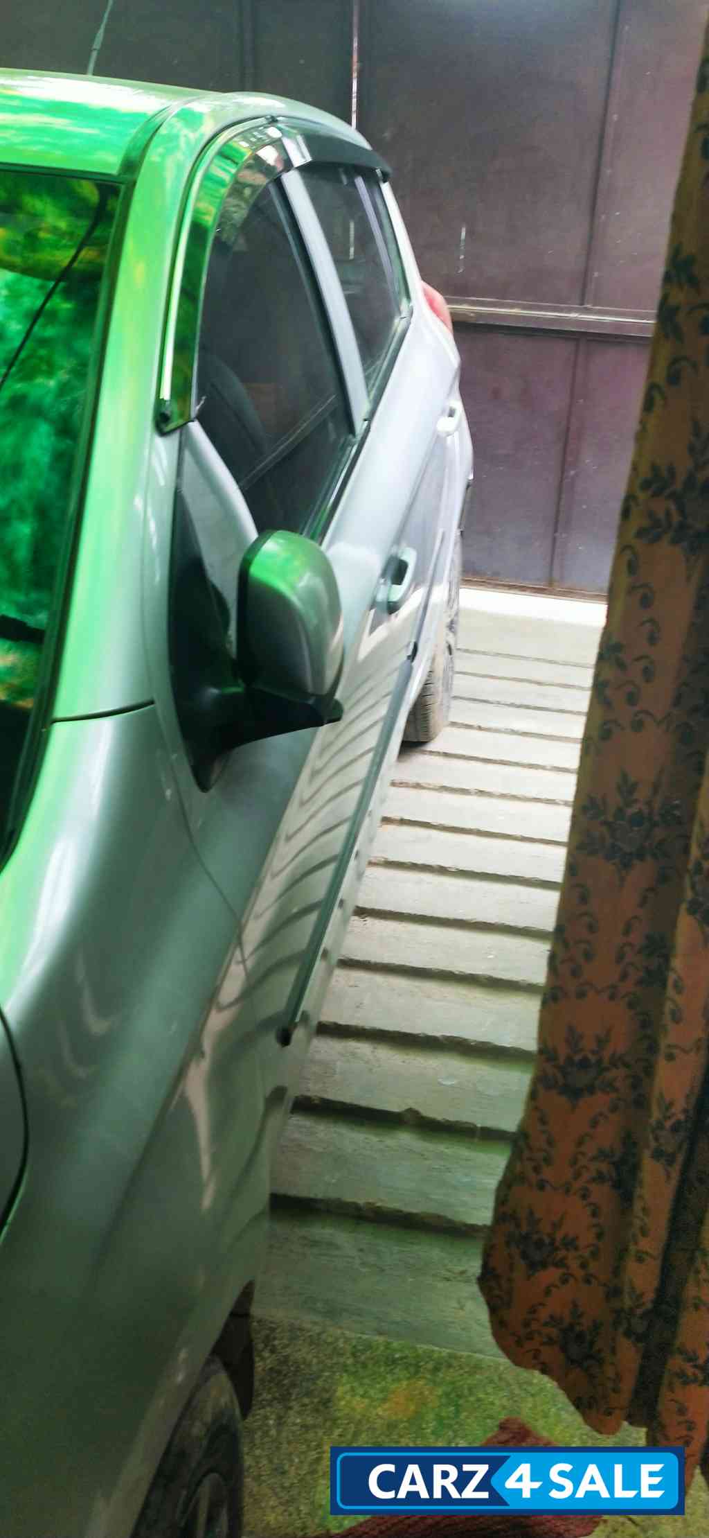 Sleek Silver Hyundai i20 1.4 crdi megna 0