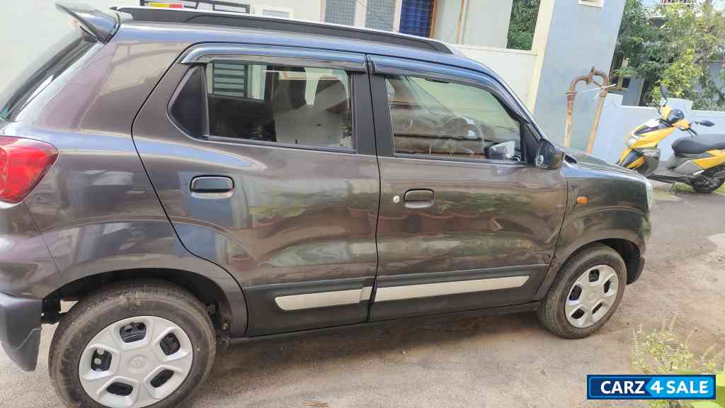 Grey Maruti Suzuki S-Presso VXI + AMT