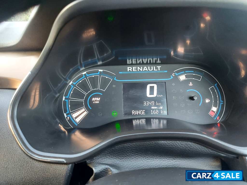 Ice Cool White Renault Kiger RXT (O) Turbo MT