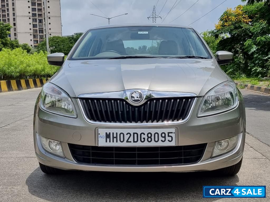 Beige Skoda Rapid Elegance
