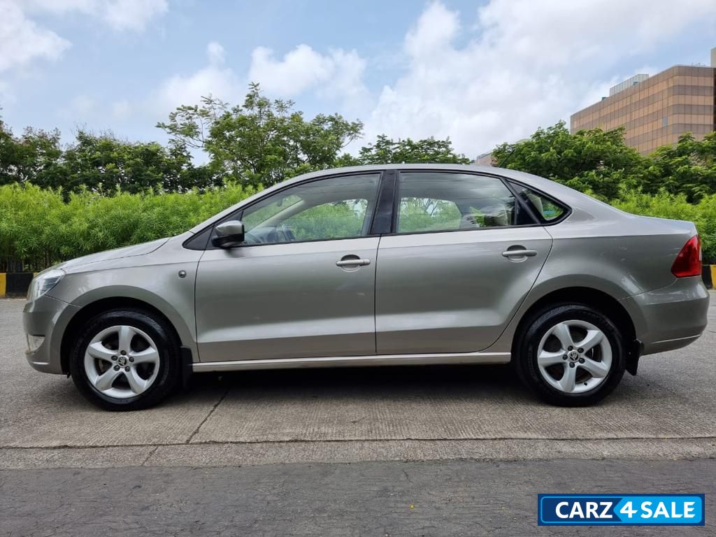 Beige Skoda Rapid Elegance Beige Skoda Rapid Elegance