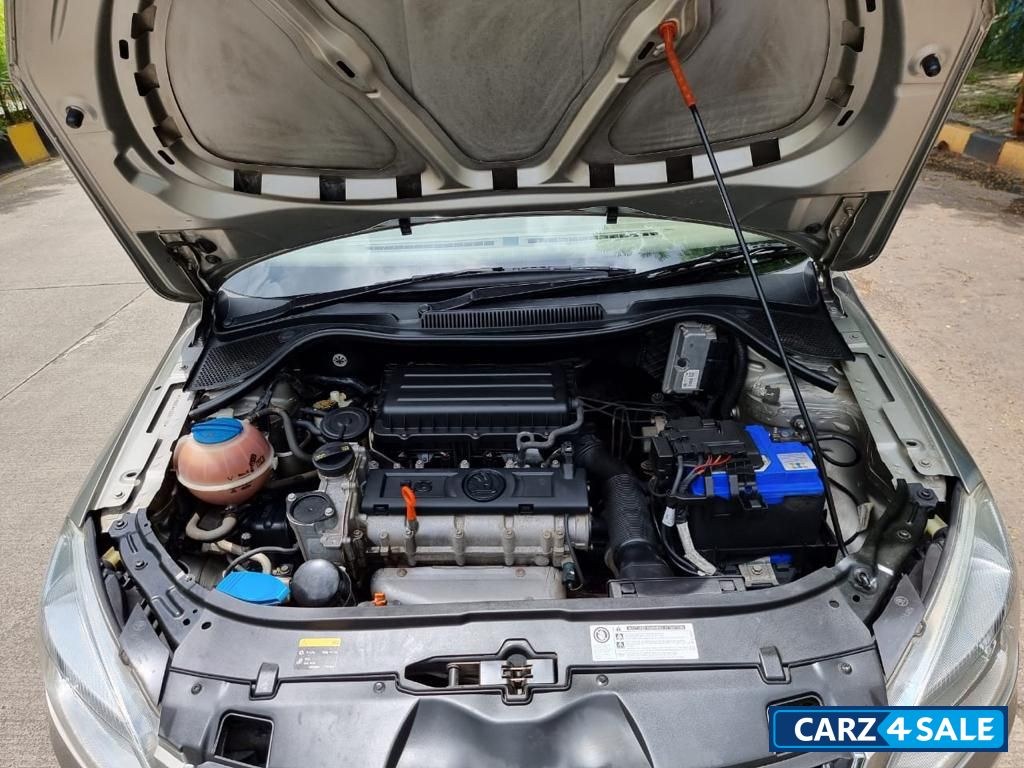 Beige Skoda Rapid Elegance Beige Skoda Rapid Elegance