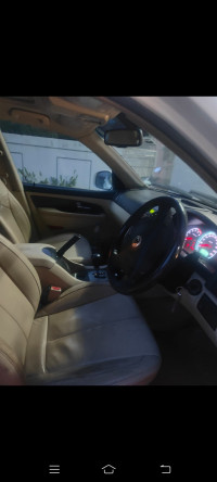 White Ssangyong Rexton RX7 AT