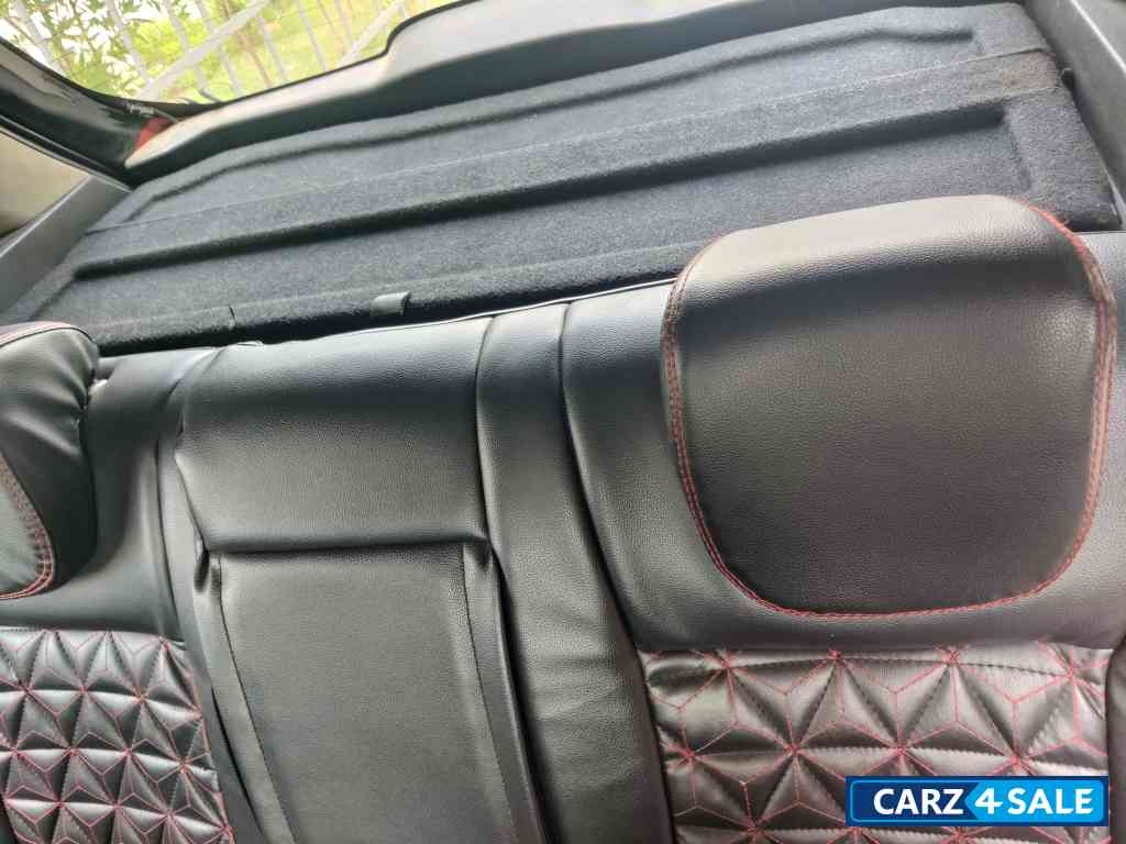 Red Maruti Suzuki Vitara Brezza Zdi+ dual tone