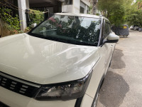 Mahindra XUV300 W6