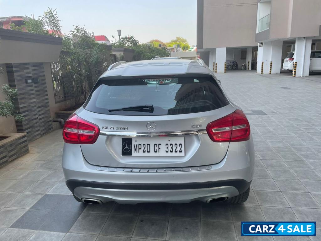 Silver Mercedes-Benz GLA GLA 200d CDI