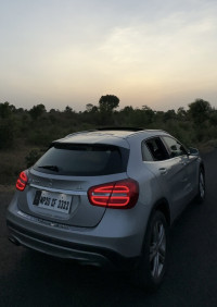 Silver Mercedes-Benz GLA GLA 200d CDI