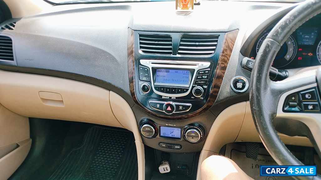 Golden Beige Hyundai Verna Fluidic 1.6 SX