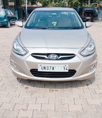 Golden Beige Hyundai Verna Fluidic 1.6 SX