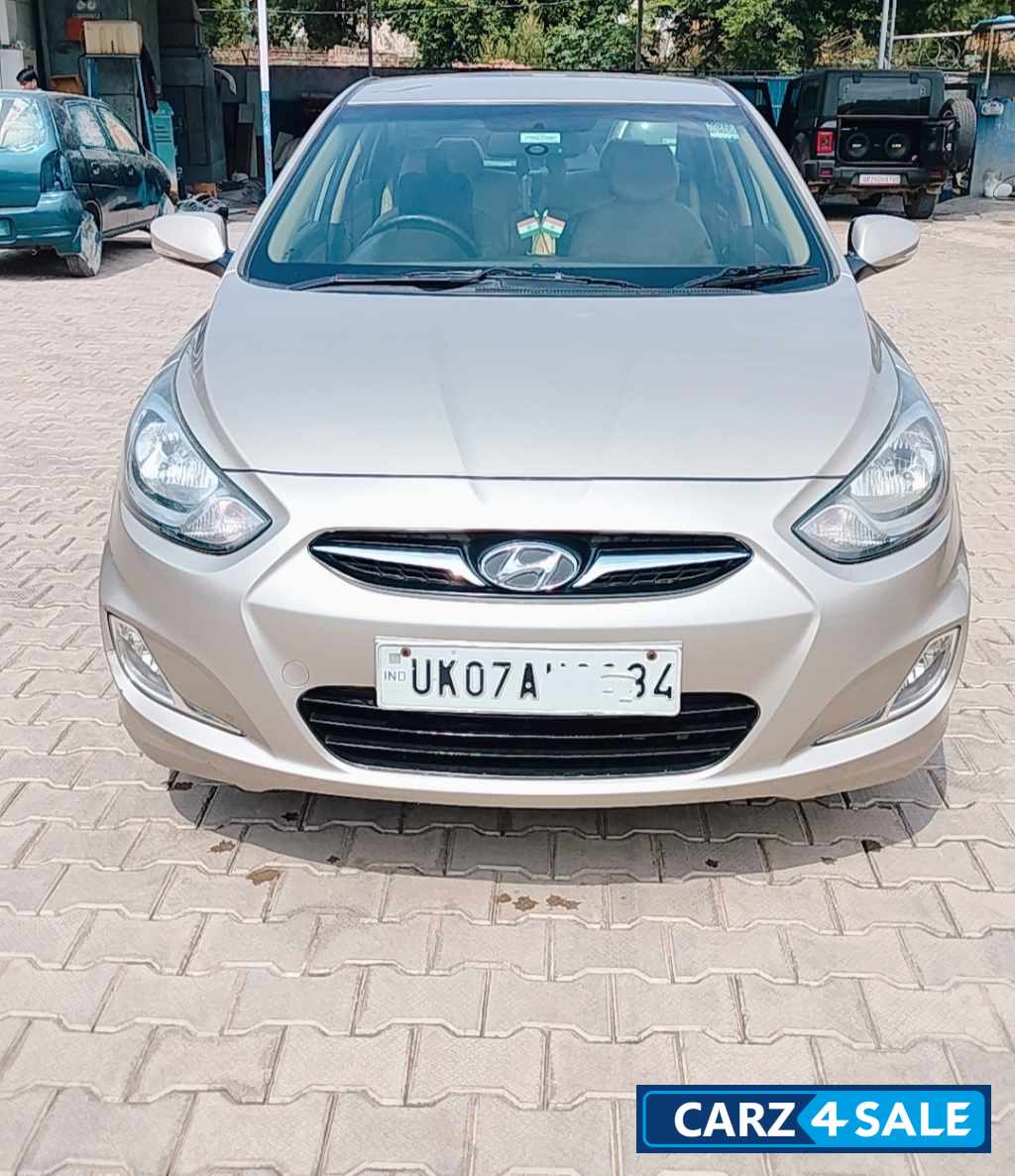 Golden Beige Hyundai Verna Fluidic 1.6 SX