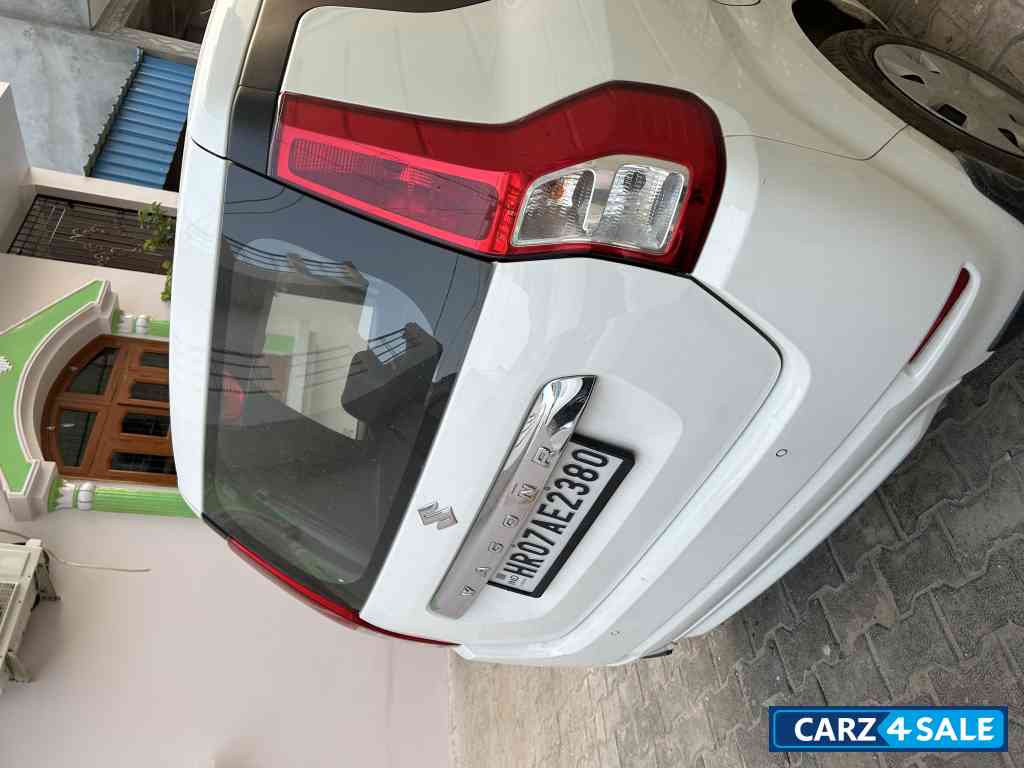 Maruti Suzuki WagonR VXI AGS 1.0L Petrol