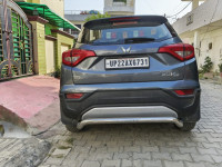 Mahindra XUV300 W8 (O) petrol MT