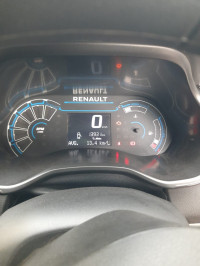 Ice Cool White Renault Triber RXT