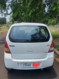 White Maruti Suzuki Zen Estilo