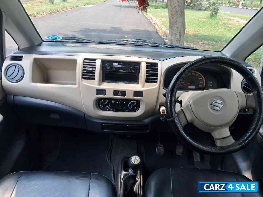 White Maruti Suzuki Zen Estilo