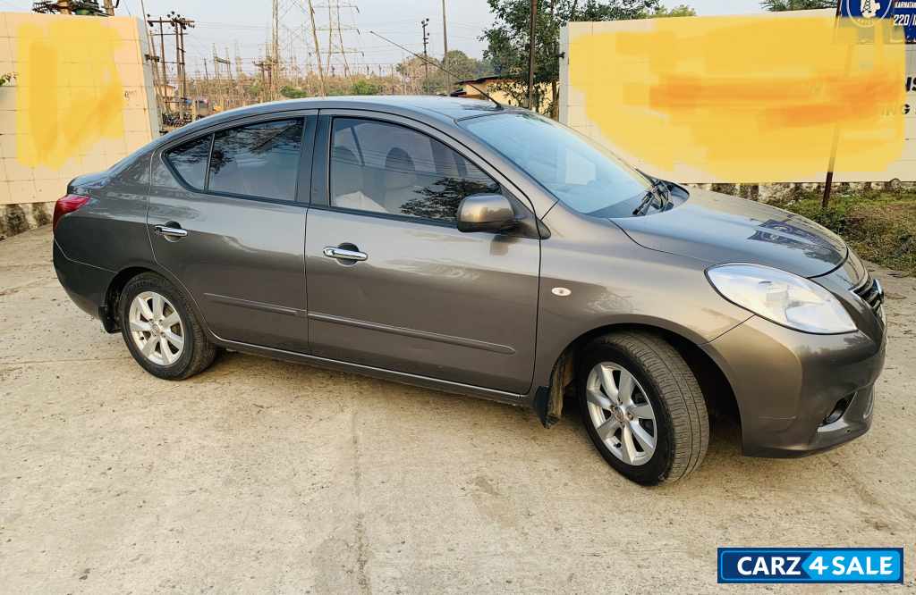 B Grey Nissan Sunny XV Petrol