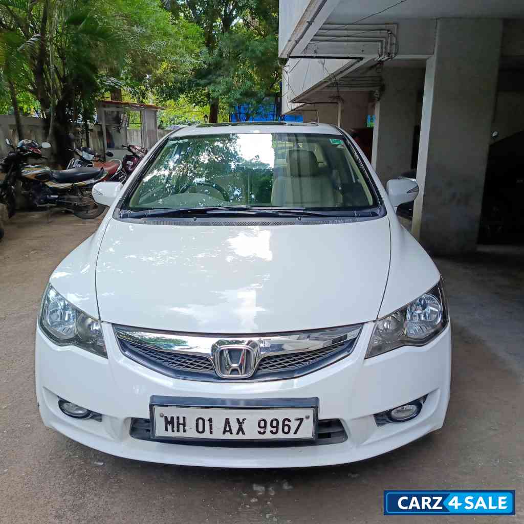 Tafetta White Honda Civic 1.8V Manual with Automatic Sunroof