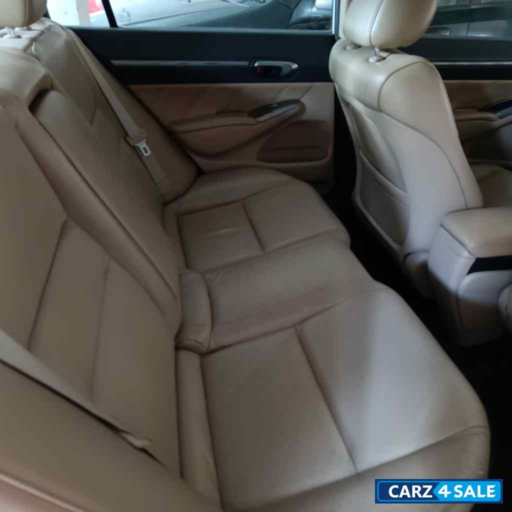 Tafetta White Honda Civic 1.8V Manual with Automatic Sunroof