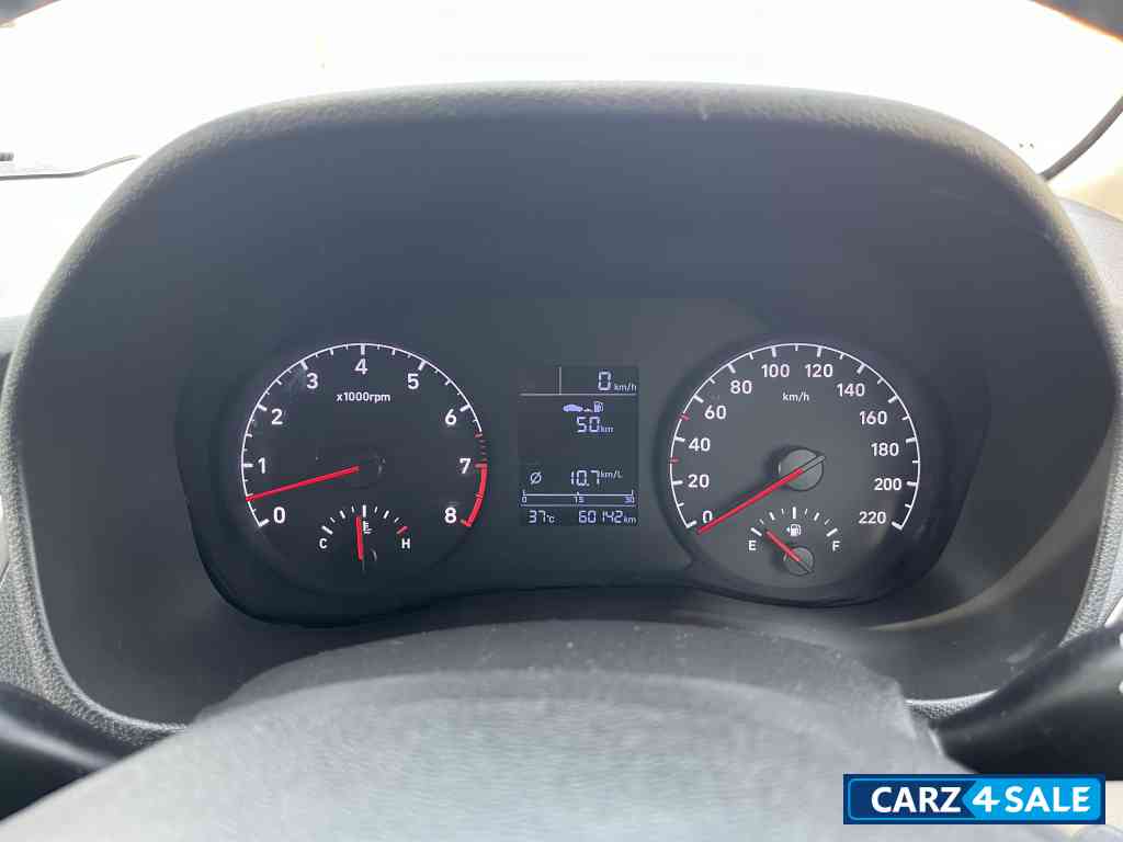 Grey Hyundai Verna 1.6 SX VTVT