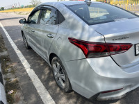 Grey Hyundai Verna 1.6 SX VTVT