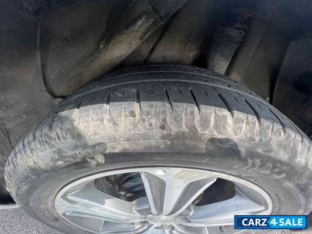 Grey Hyundai Verna 1.6 SX VTVT