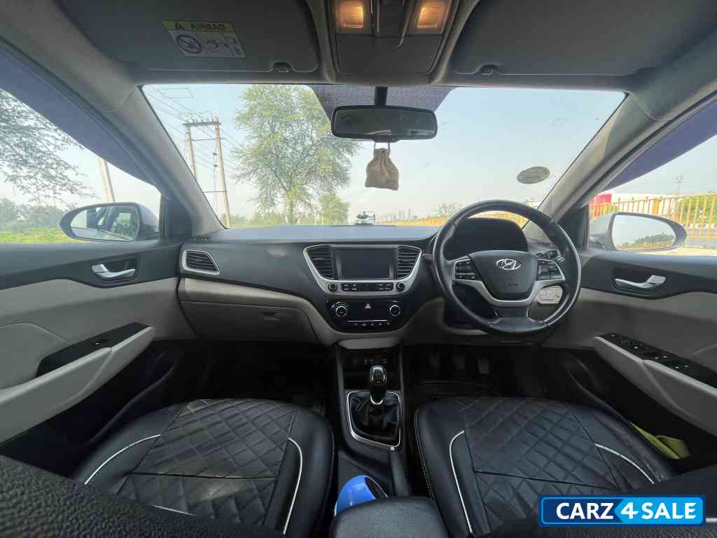 Grey Hyundai Verna 1.6 SX VTVT