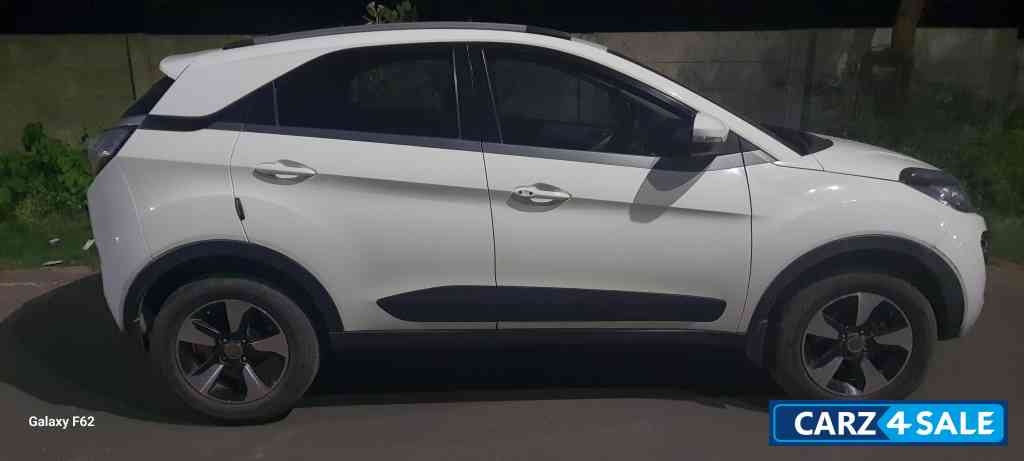 Calgery White Tata Nexon XZA Plus Petrol 2018