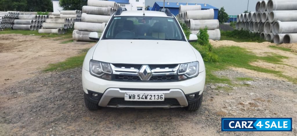 White Renault Duster 110 PS RXZ MT Diesel