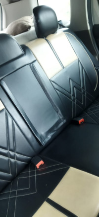 White Renault Duster 110 PS RXZ MT Diesel