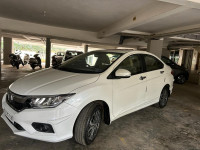 Pearl White Honda City ZXCVT
