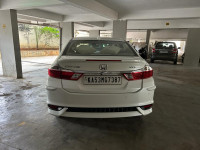 Pearl White Honda City ZXCVT