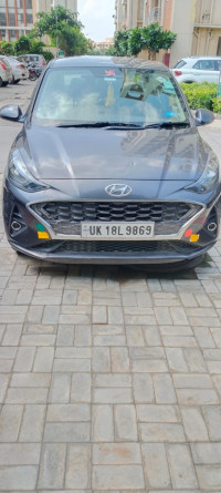 Grey Hyundai Aura S