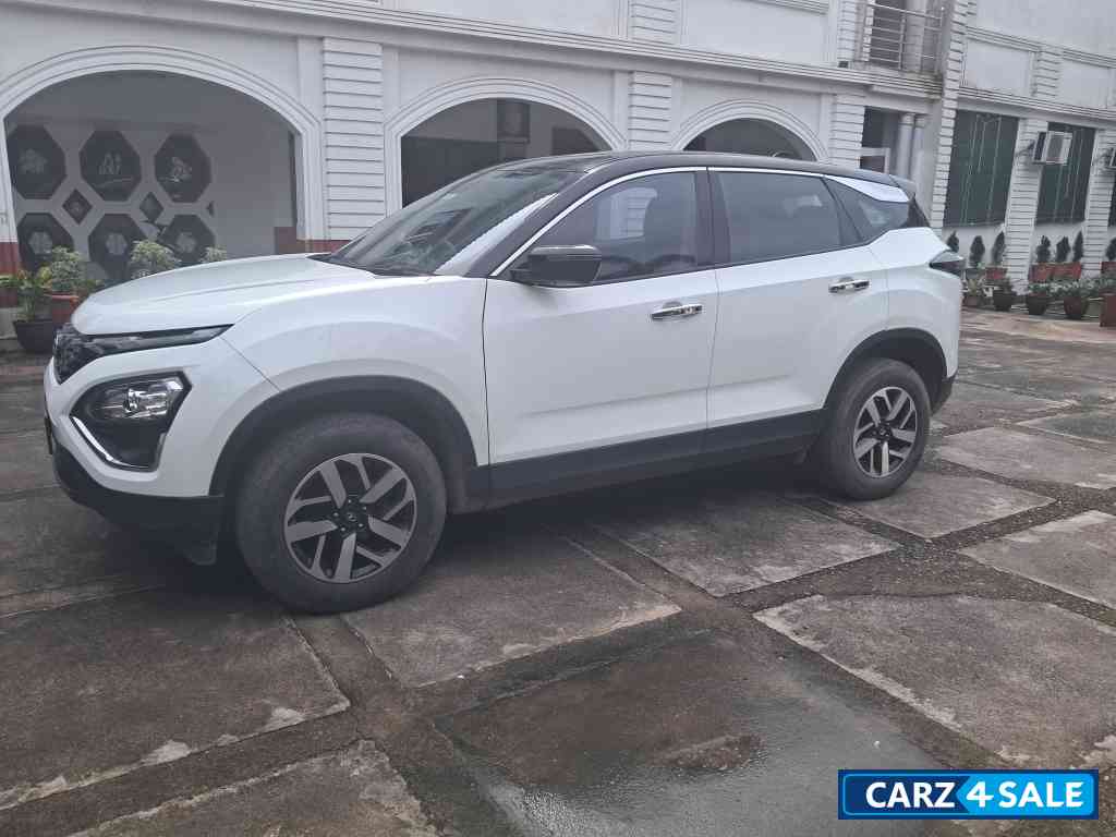Tata Harrier XZ plus dual tone
